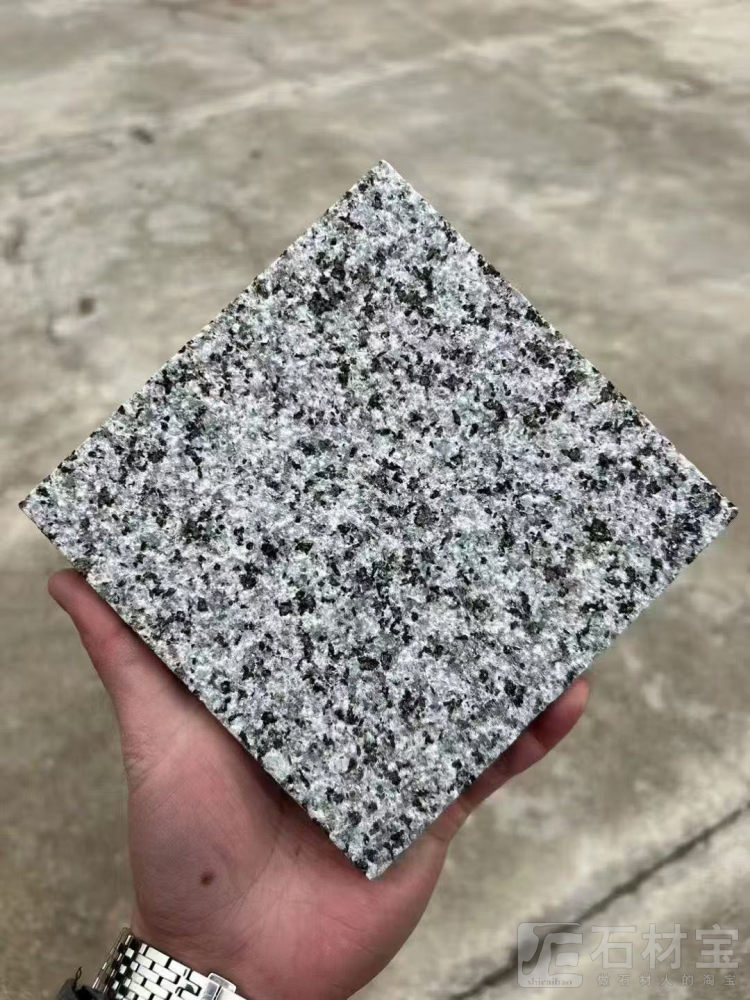 芝麻黑荔枝面