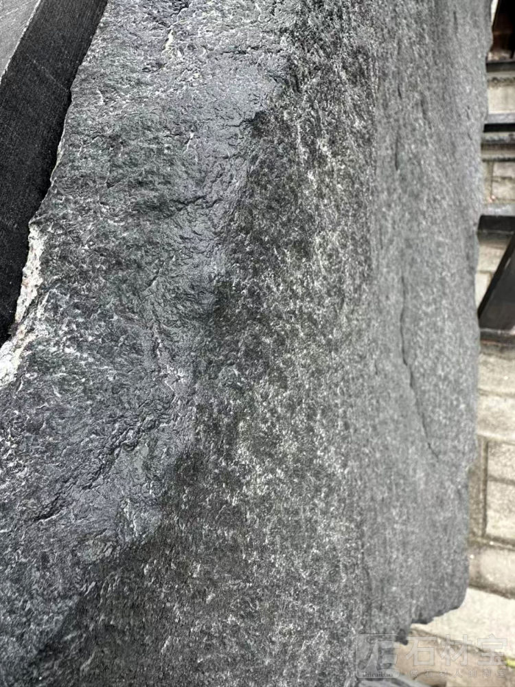 自然面景观石