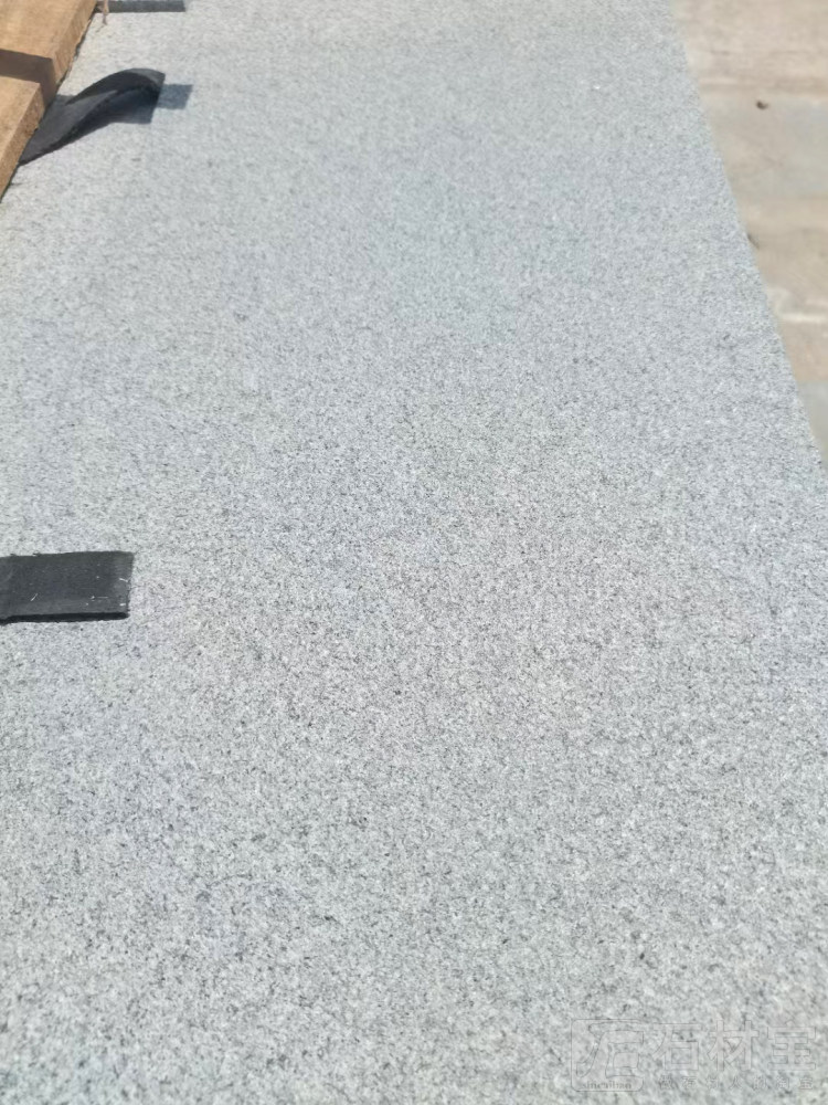 芝麻灰