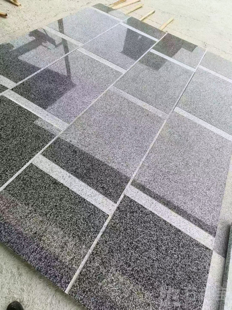 芝麻黑工程板