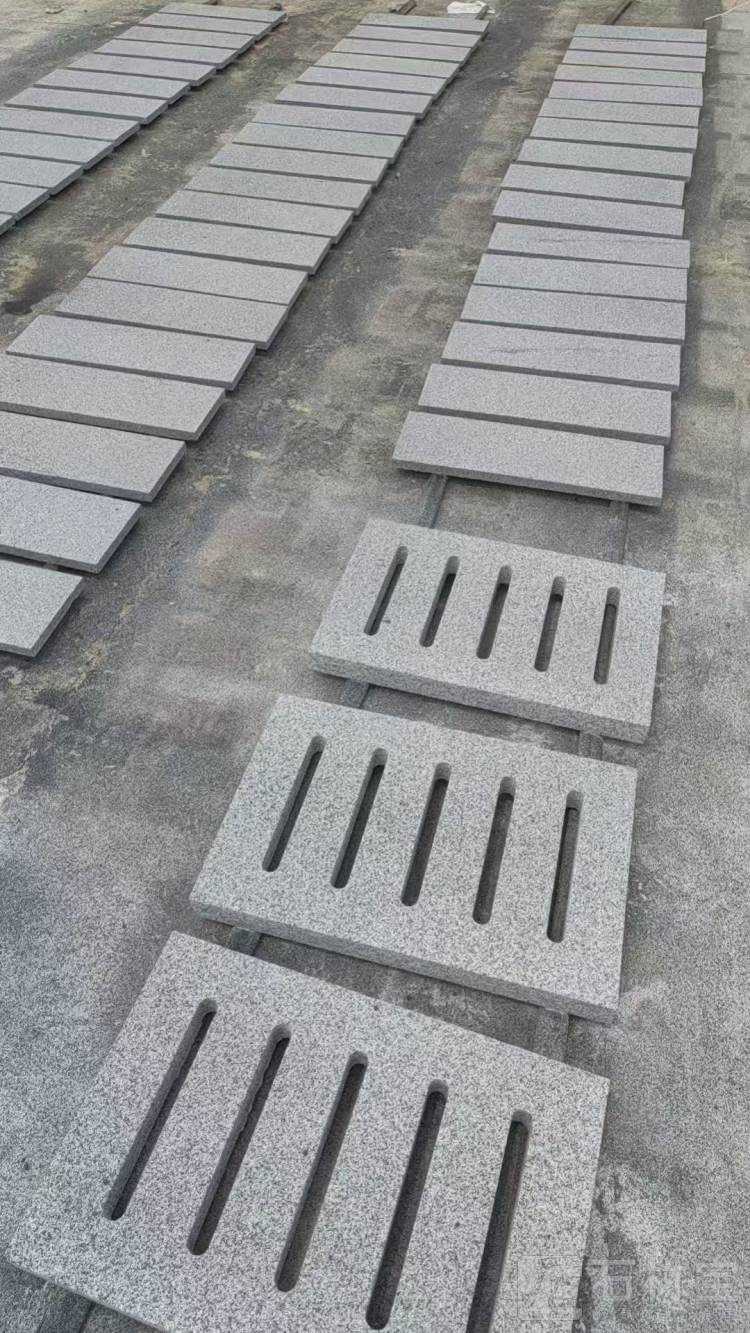 白麻地漏石