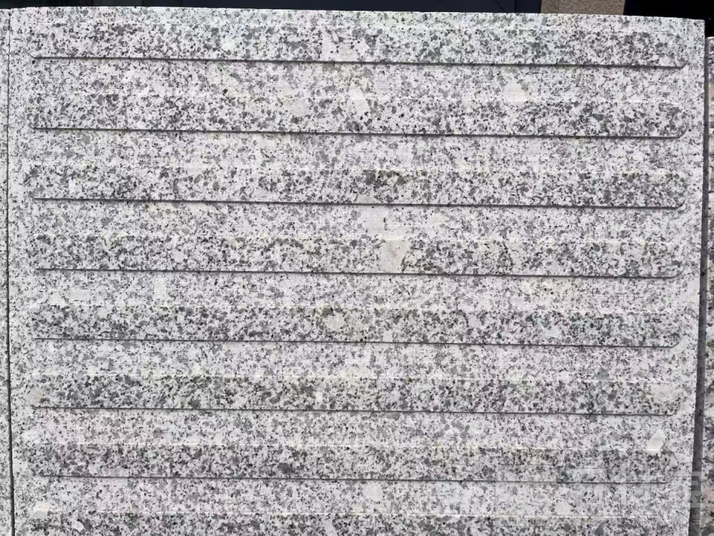 梨花白盲道石