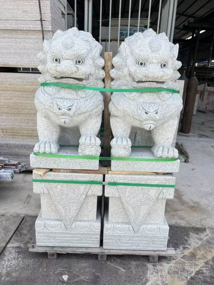 白麻石狮子