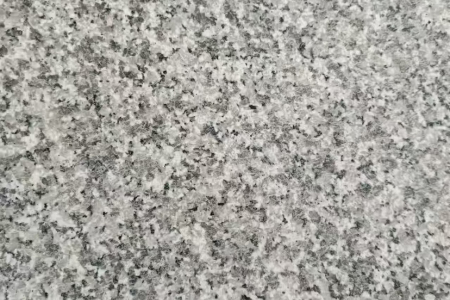 623