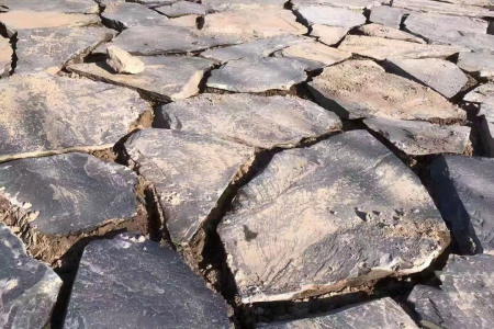 青石碎拼