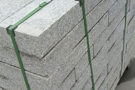 梨花白路沿石