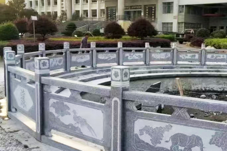 石栏杆