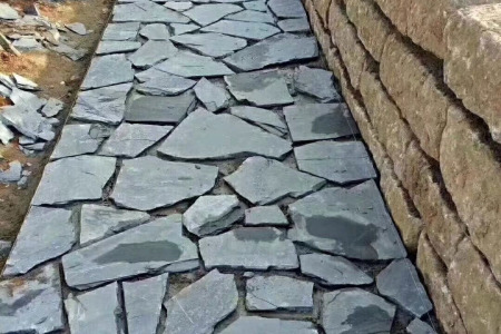 青石碎拼