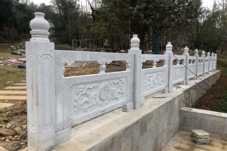 栏杆