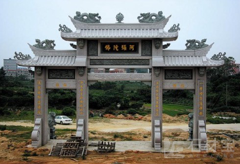 石雕牌坊