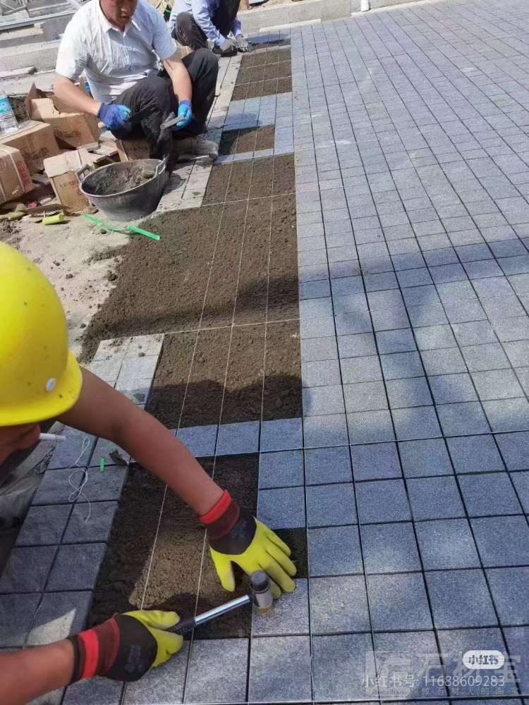 芝麻黑小方块 马蹄石 弹石 滚石