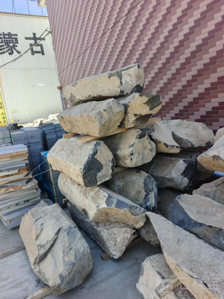 蒙古黑风景石