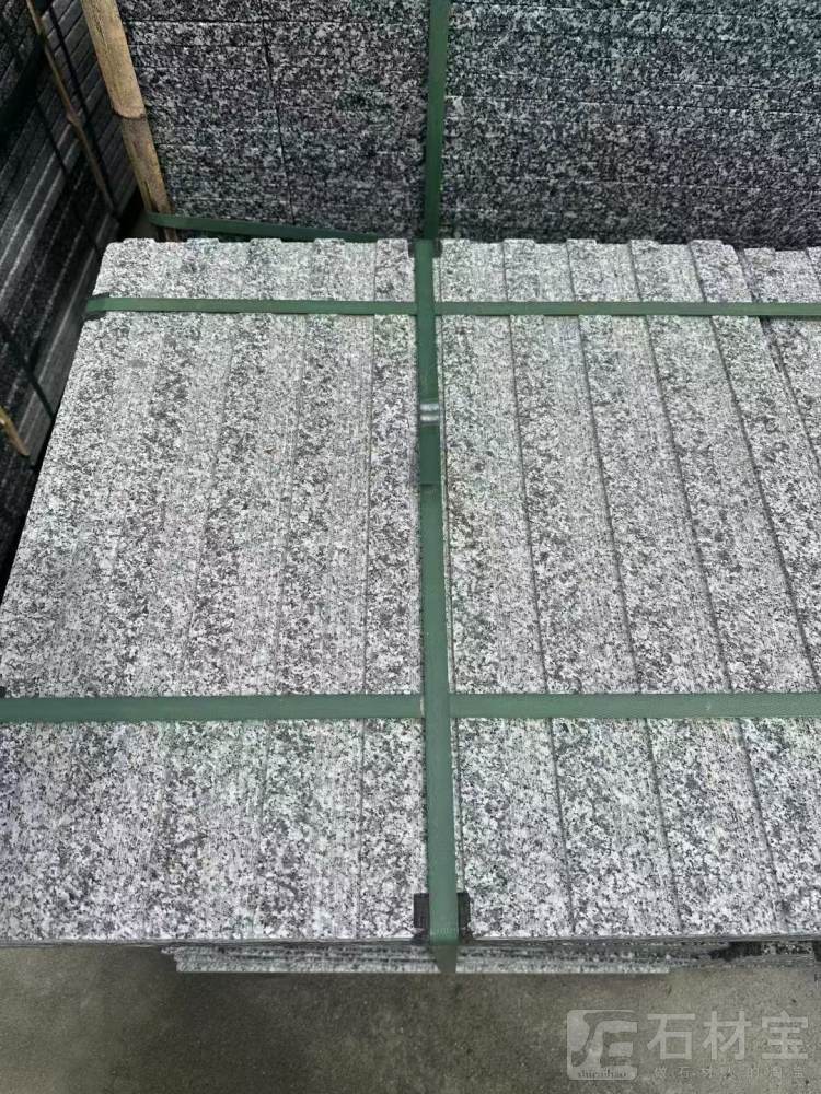 湖南芝麻灰盲道石