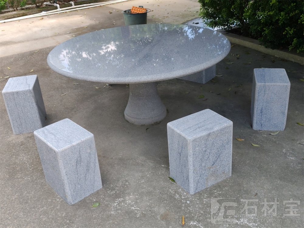 石桌椅