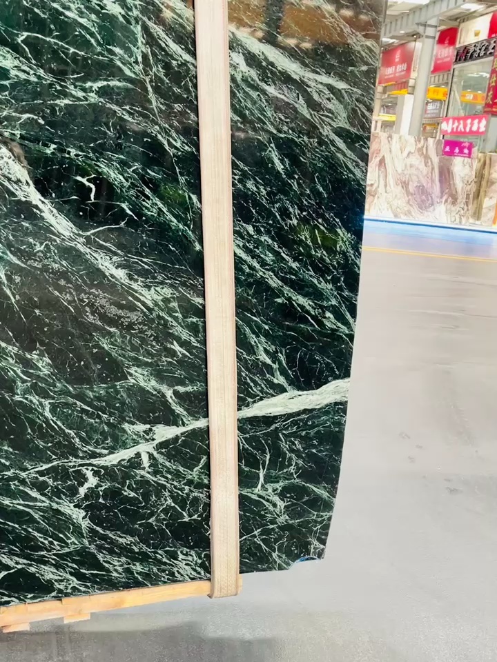 普拉达绿