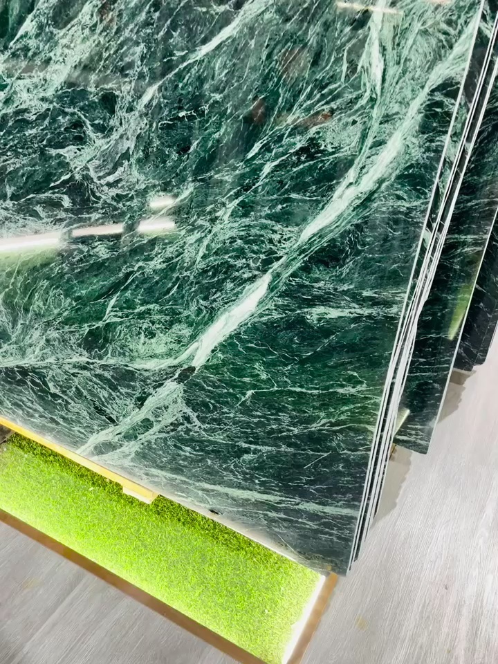 普拉达绿