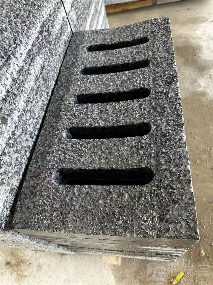 芝麻黑水沟盖板
