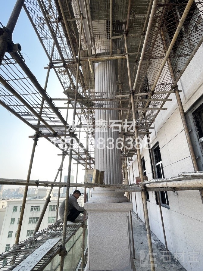 虾红空中别墅外墙干挂