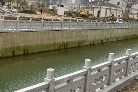 石栏杆