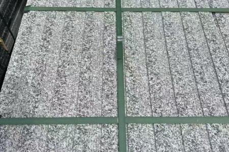 湖南芝麻灰盲道石