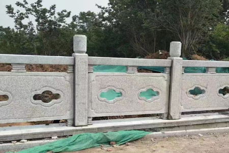 石栏杆