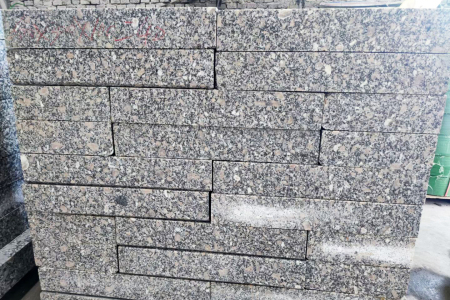 梨花红路沿石