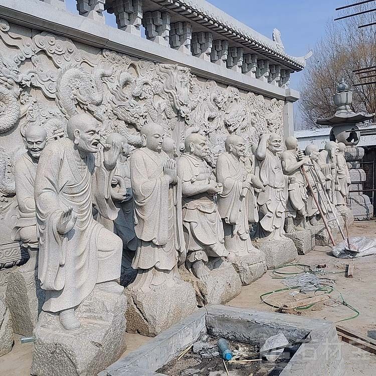十八罗汉雕像