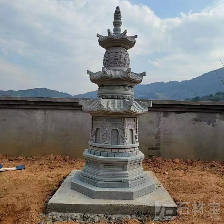 石雕佛塔