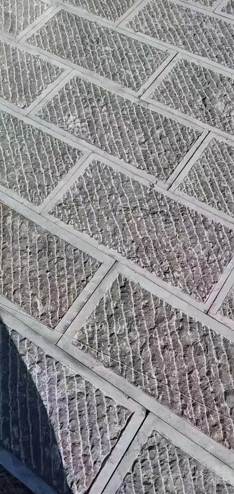 青石錾道面