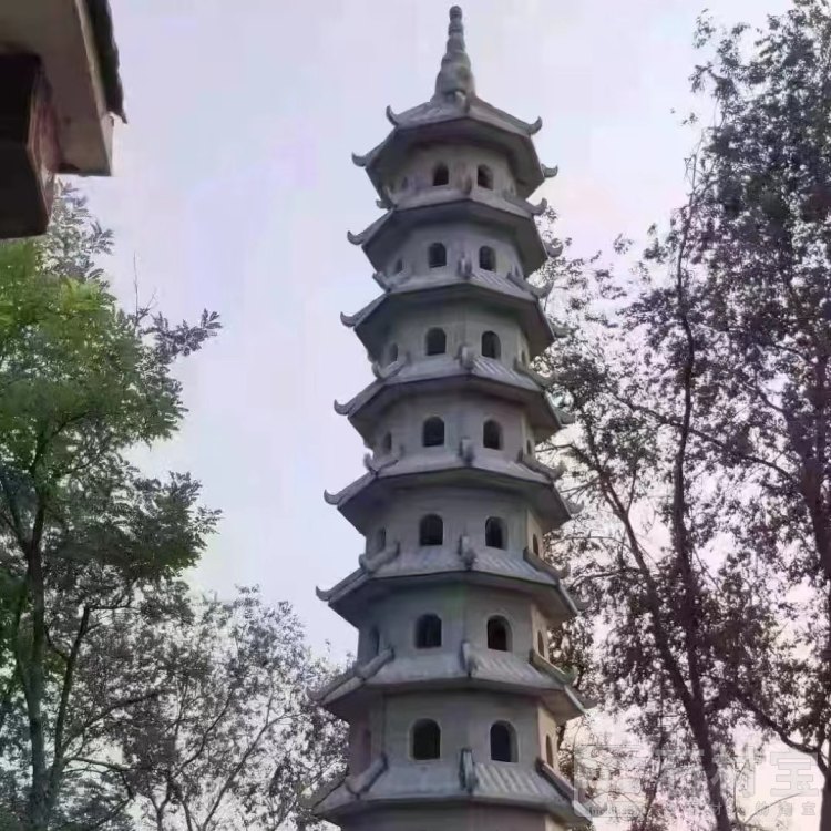 石雕佛塔