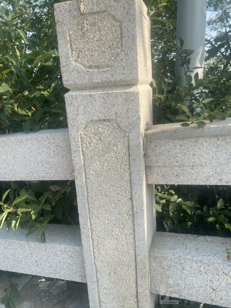 黄锈石栏板