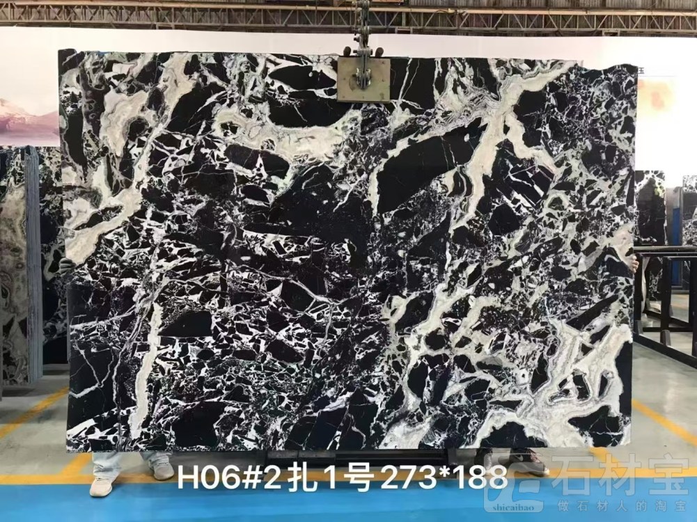 宝格丽黑