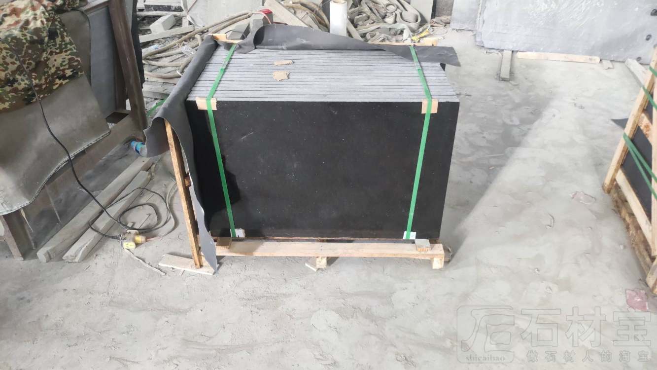 山西黑，中国黑，丰镇黑，滨州青，北大青，森林绿，贵妃红，柏坡黄，万年青，浪淘沙