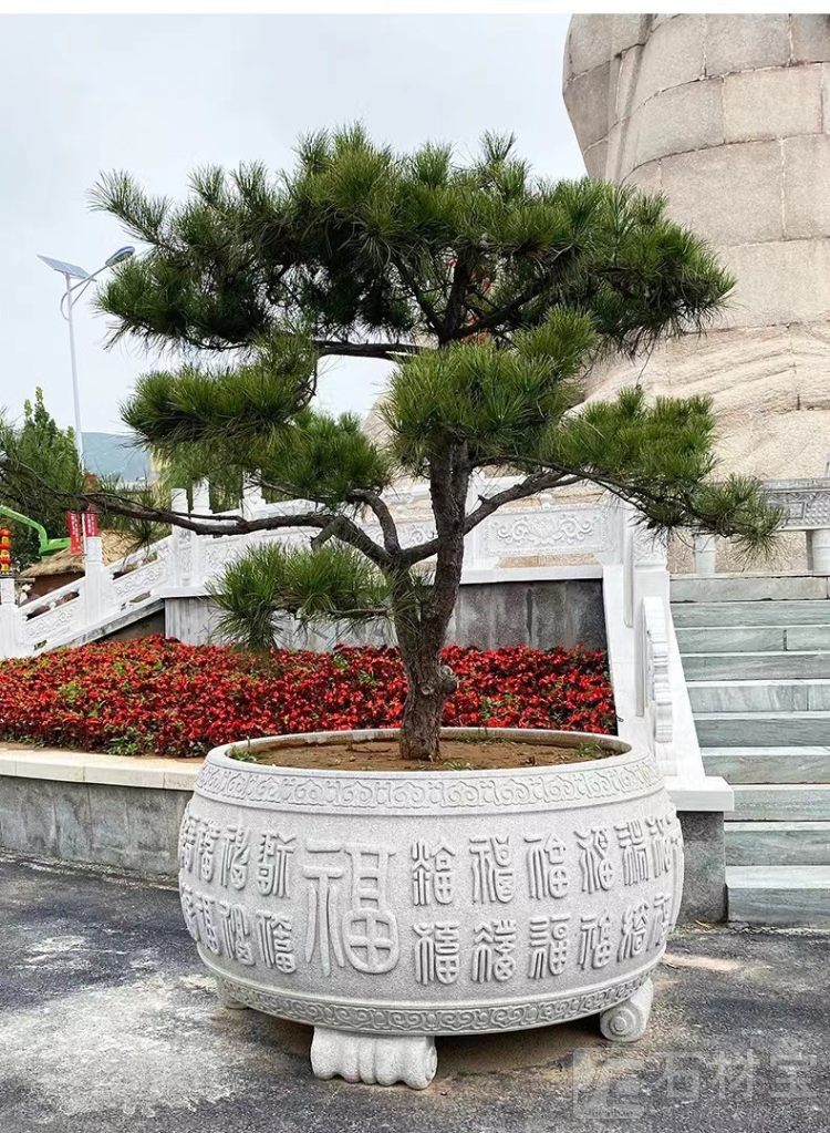 石雕花钵