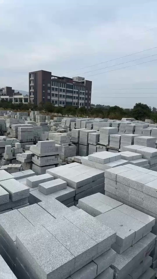 廉江芝麻白、廉江芝麻灰、海浪花、园林工程、路沿石、圆柱、方柱、线条、各种 异形加工等