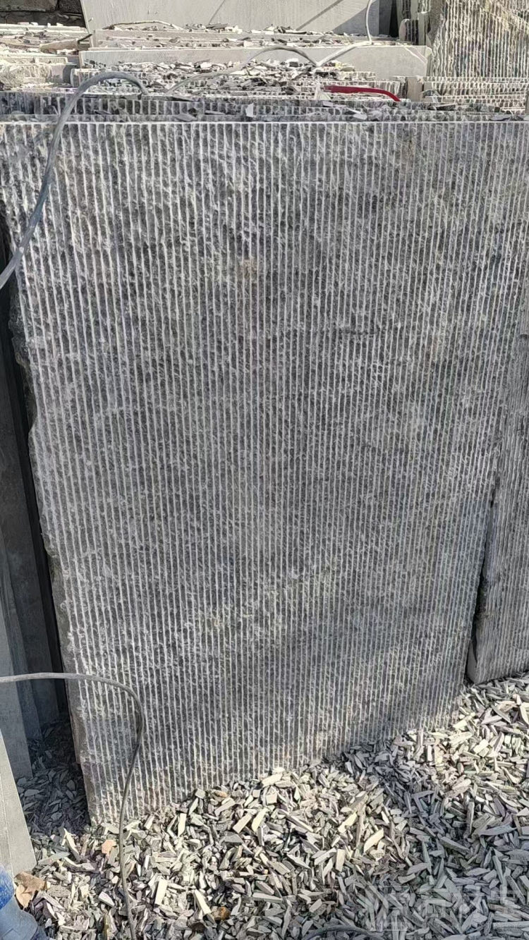 青石斧剁面