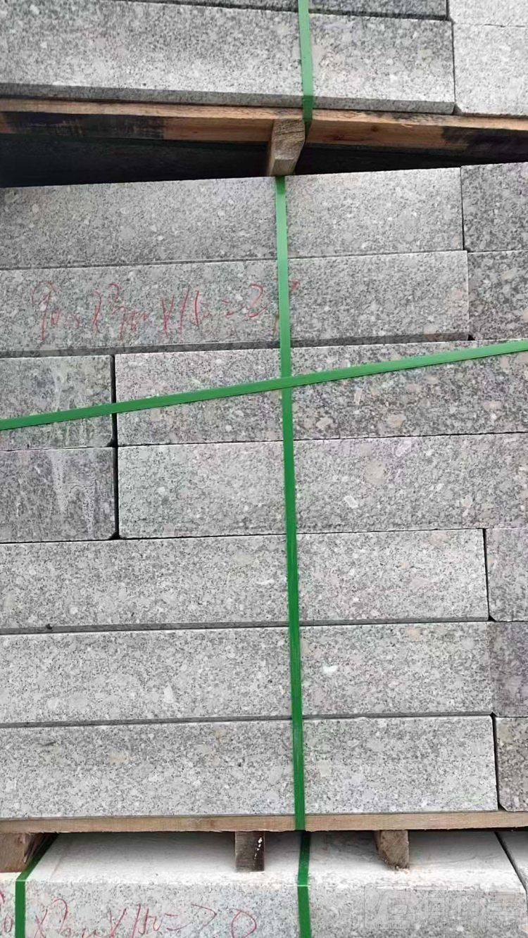 路沿石
