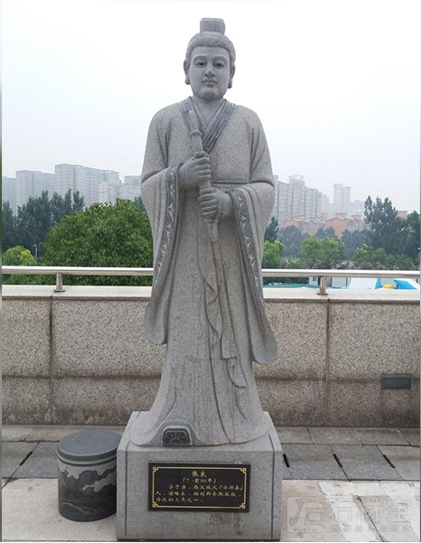 张良人物雕像