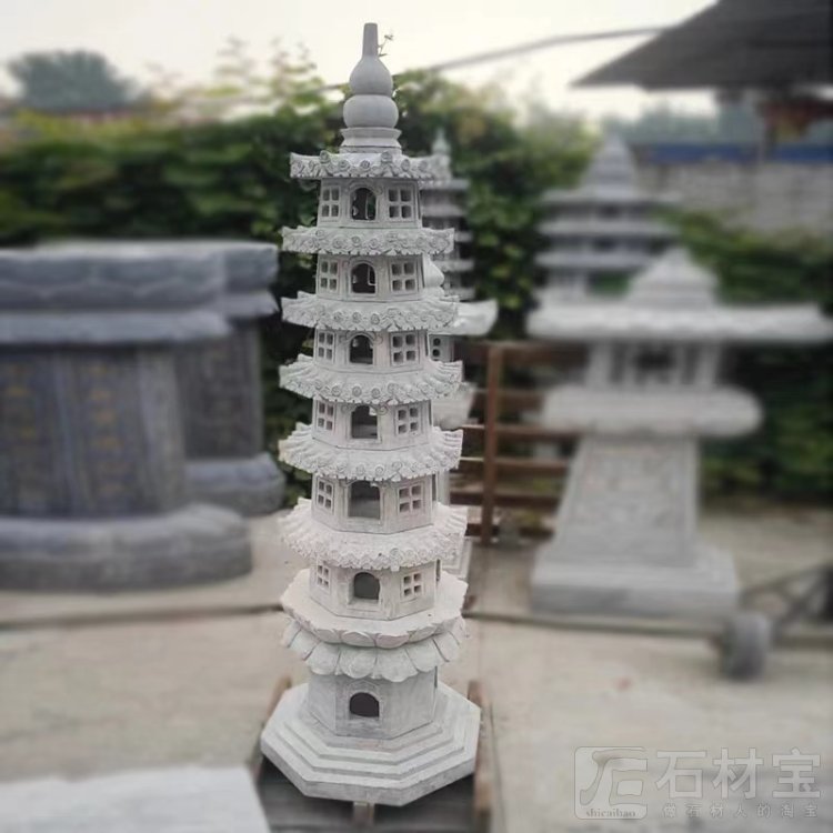 石雕佛塔