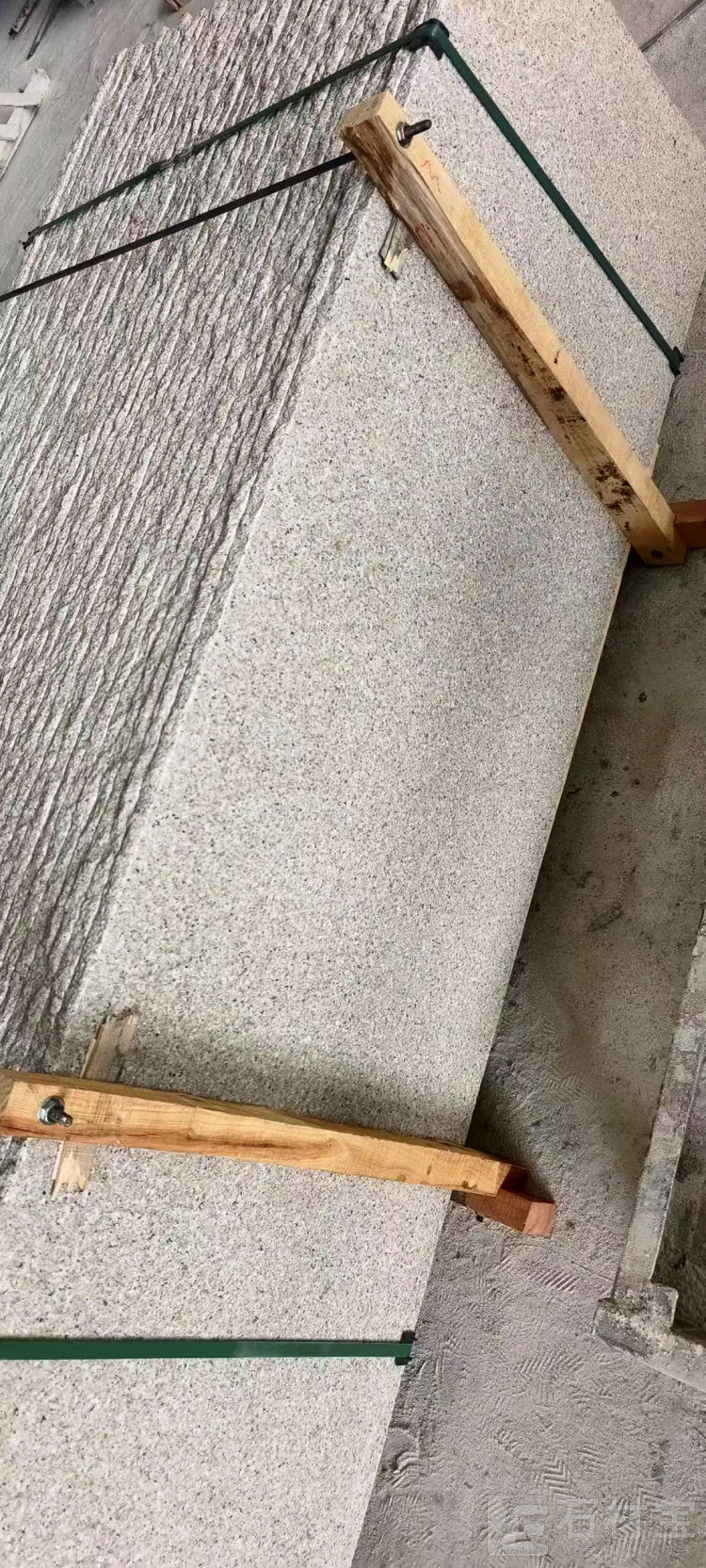 虾红荔枝面毛板