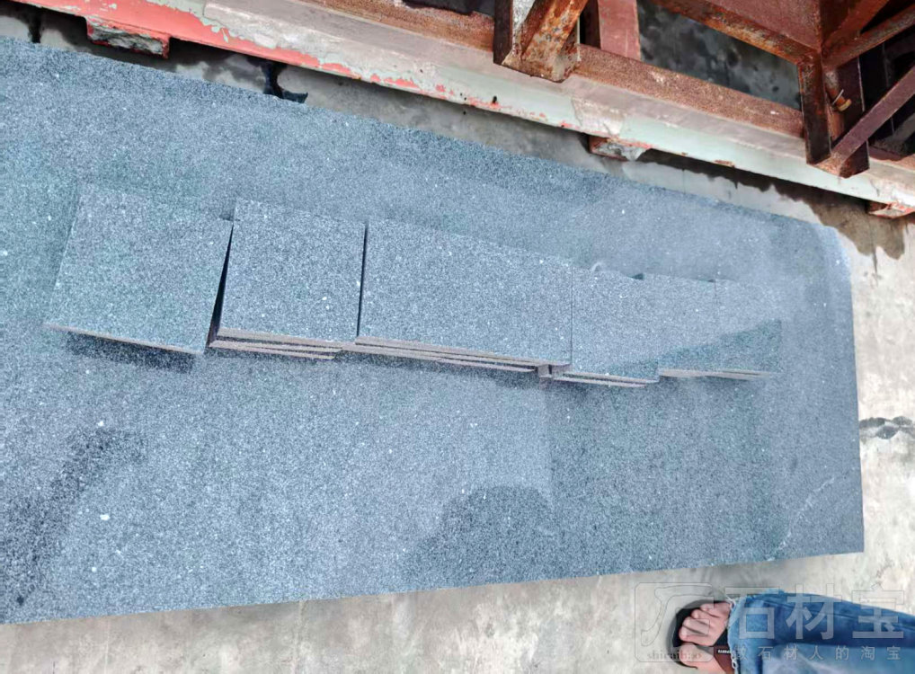 广东芝麻黑规格板