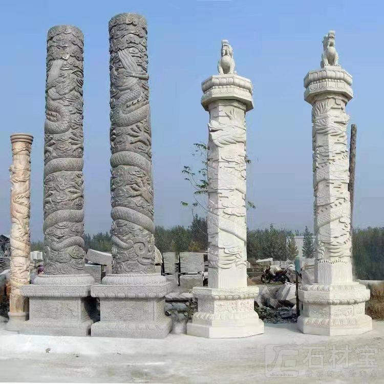 石雕龙柱