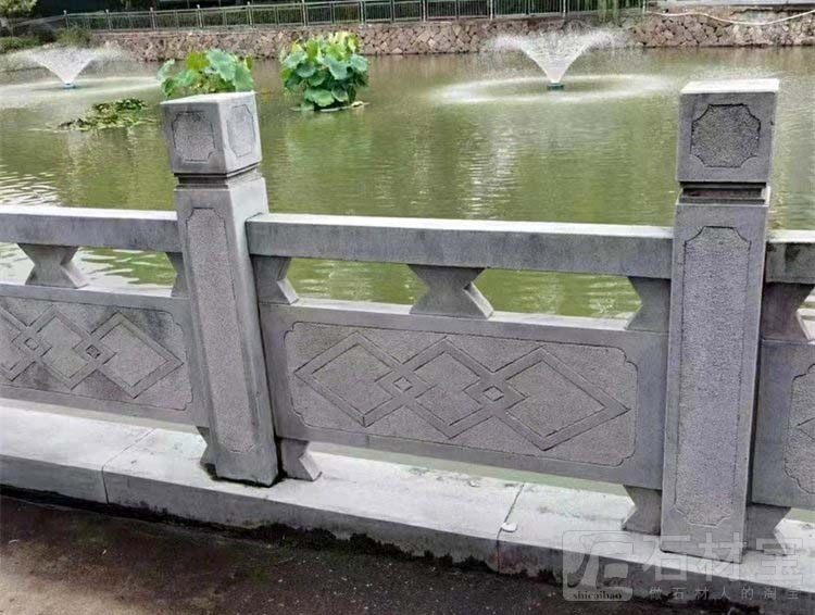 石栏杆