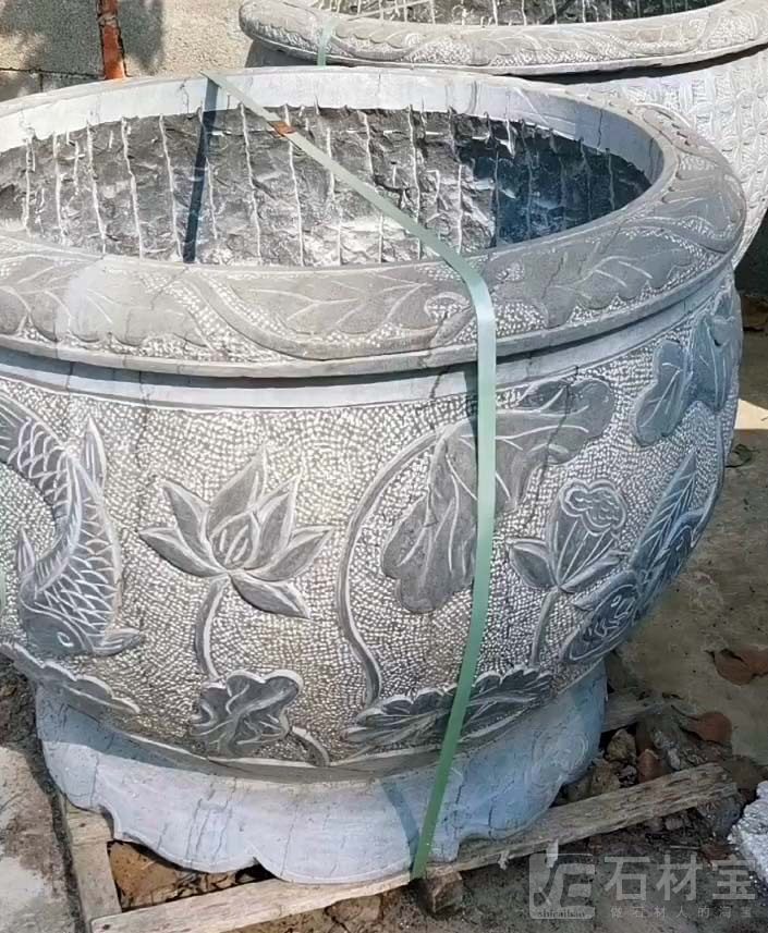 石雕花缸