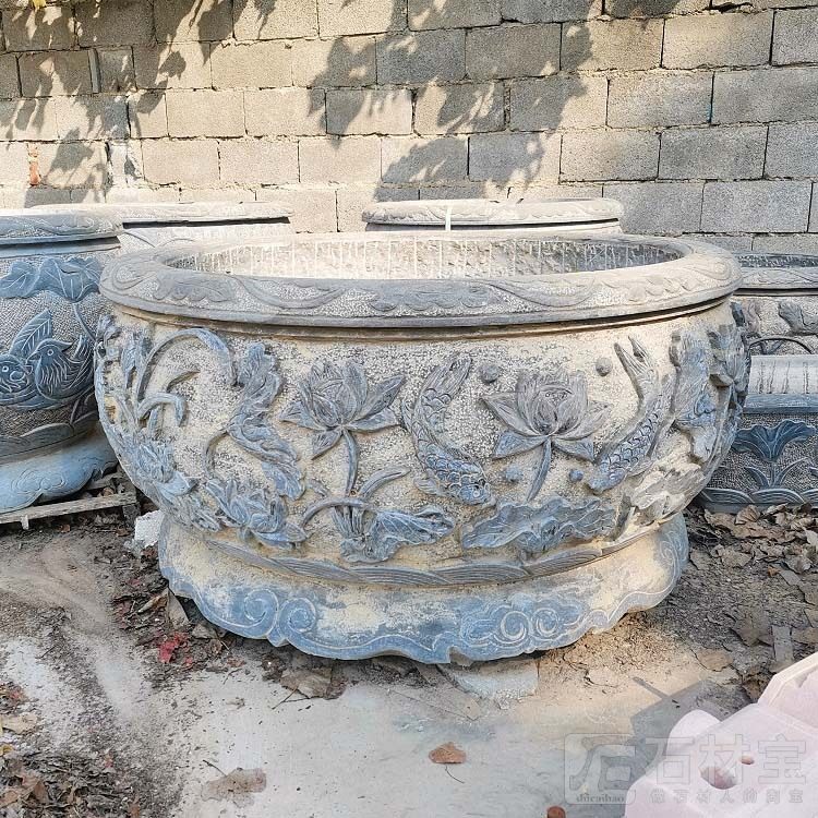 石雕花缸