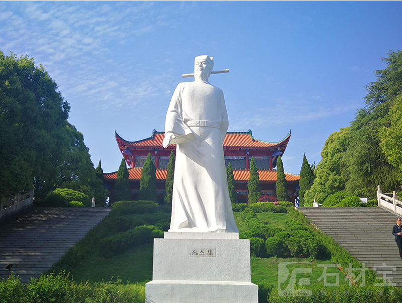 文天祥石雕像