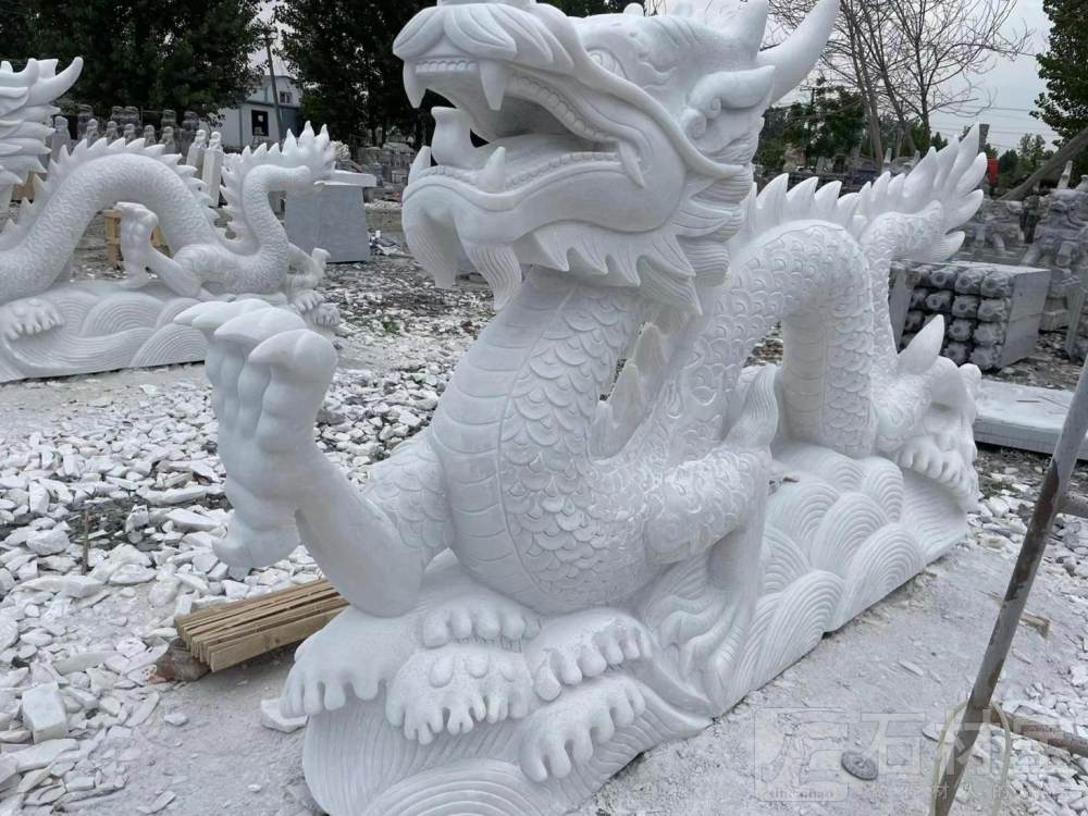 石雕龙