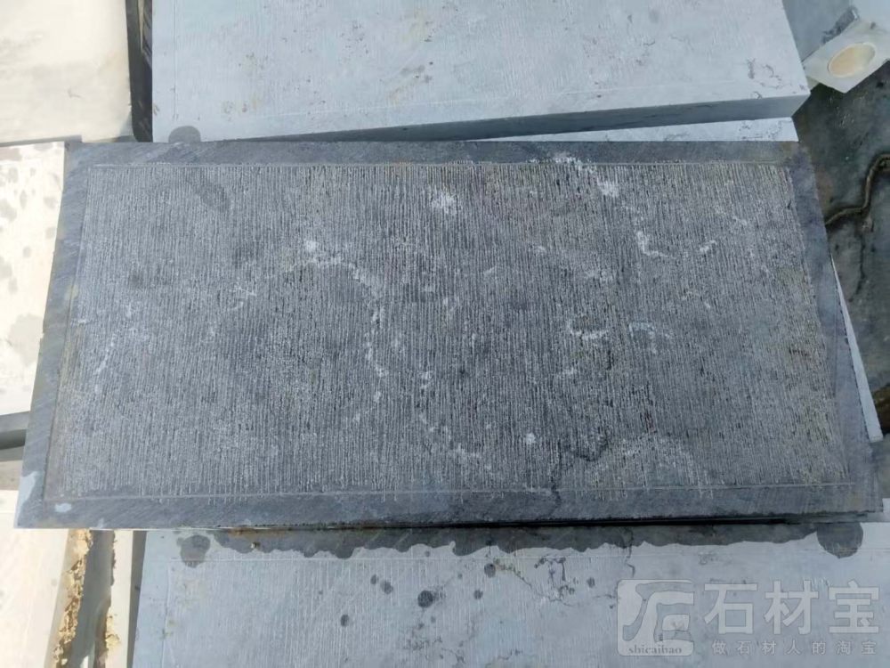 青石板留边斧剁面