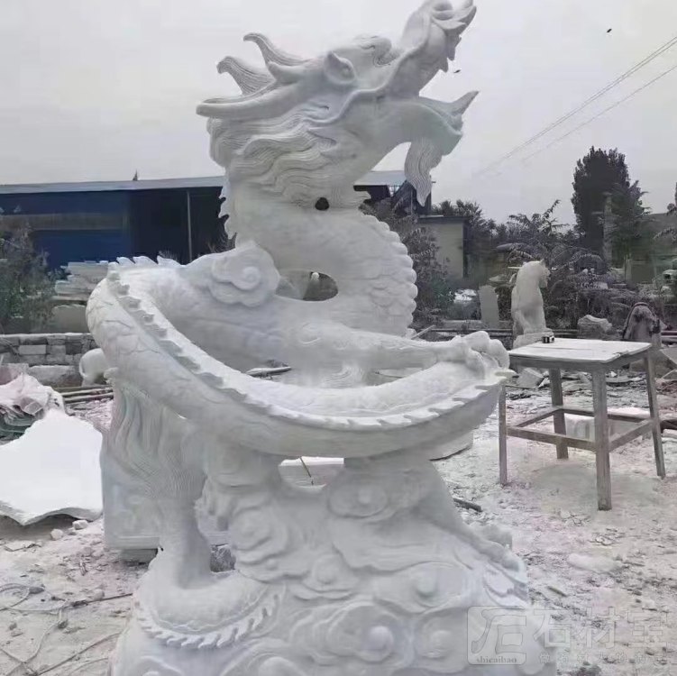 石雕龙