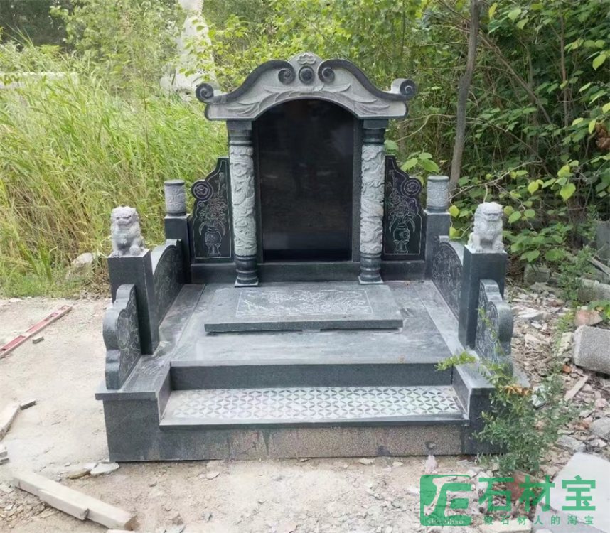 青石墓碑